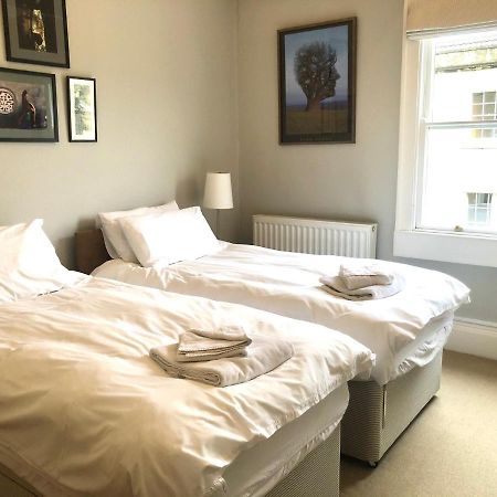 Lauras Townhouse Apartments Thomas Street Townhouse Бат Экстерьер фото
