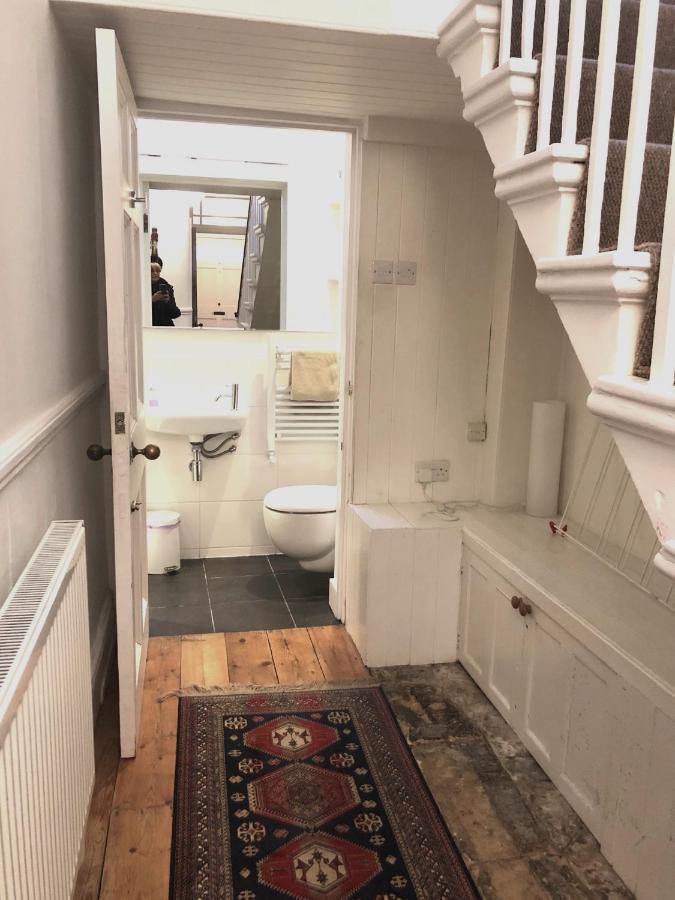 Lauras Townhouse Apartments Thomas Street Townhouse Бат Экстерьер фото