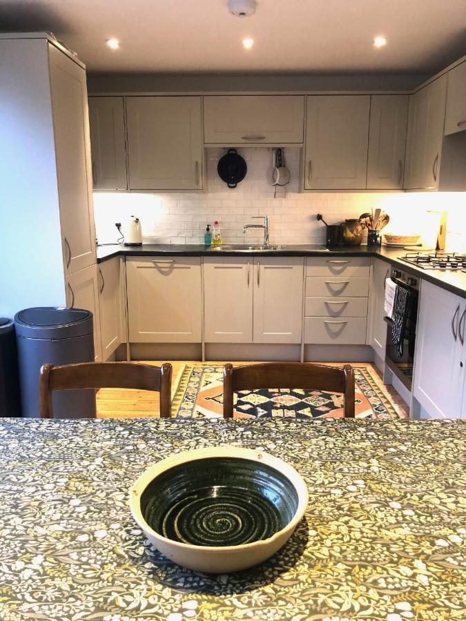 Lauras Townhouse Apartments Thomas Street Townhouse Бат Экстерьер фото