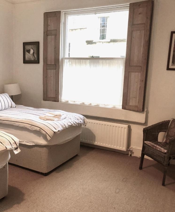 Lauras Townhouse Apartments Thomas Street Townhouse Бат Экстерьер фото