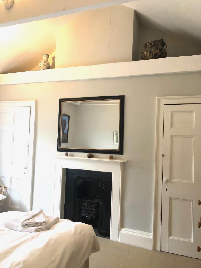 Lauras Townhouse Apartments Thomas Street Townhouse Бат Экстерьер фото